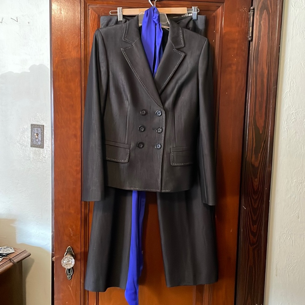 Anne Klein pantsuit with scarf